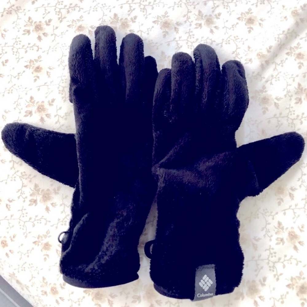 New like Columbia fur gloves 🧤